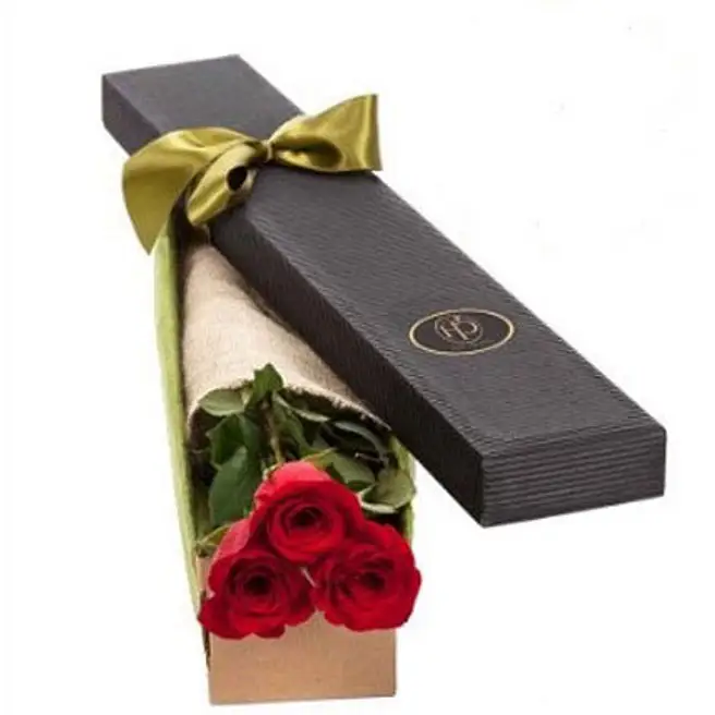 3 Roses Box 3 Red Roses in Gift Box australia | Gift 3 Red Roses in Gift Box- FNP