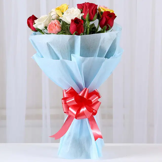 Buy/Send Glorious 12 Mixed Roses Bouquet Online- FNP