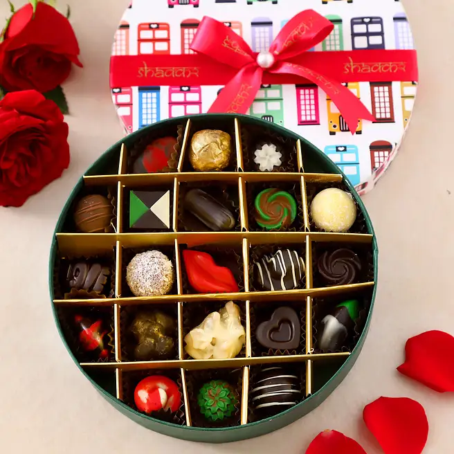 Trendy Chococlate Round Box