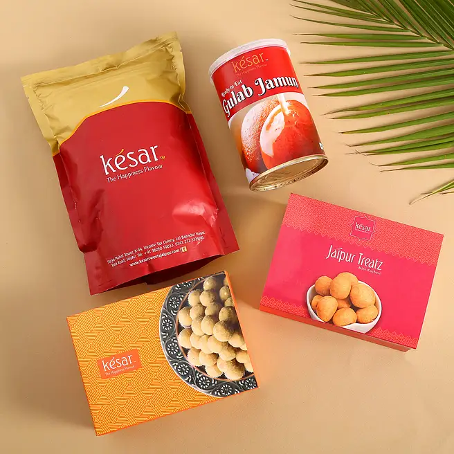 Buy/Send Sweet N Savoury Treats Festive Gift Hamper Online- FNP