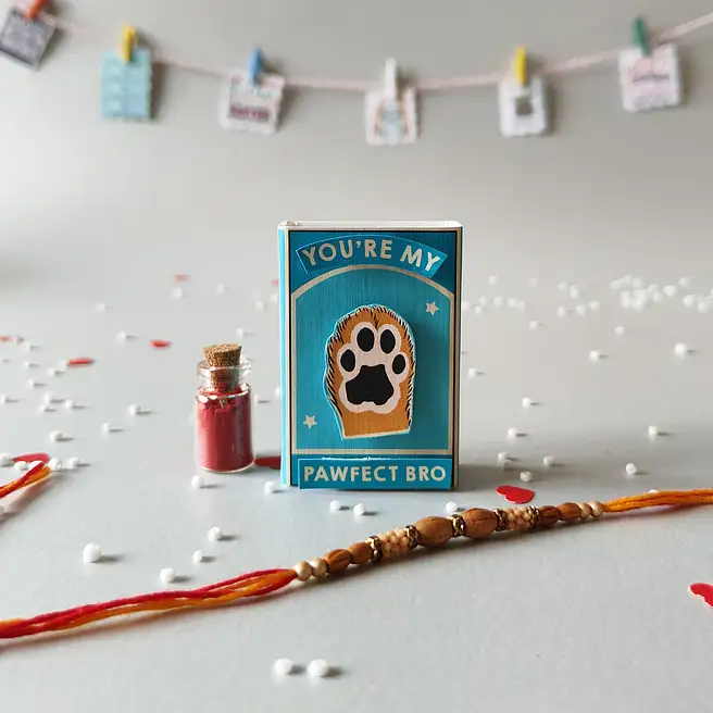 Buy/Send Personalised Rakhi Gift For Dog And Cat Loving Brother Online- FNP