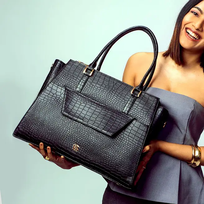 Charcoal Chic Grande Tote Bag for 17 inch laptop