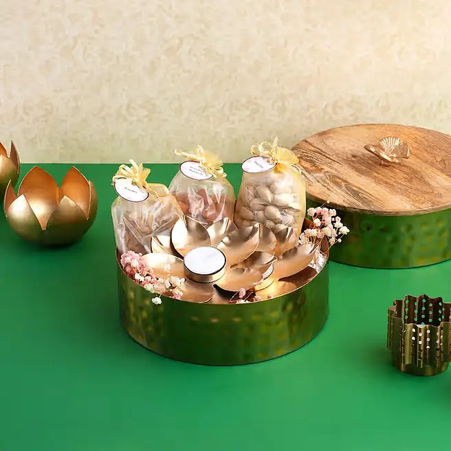 Floral Light & Gourmet Hamper