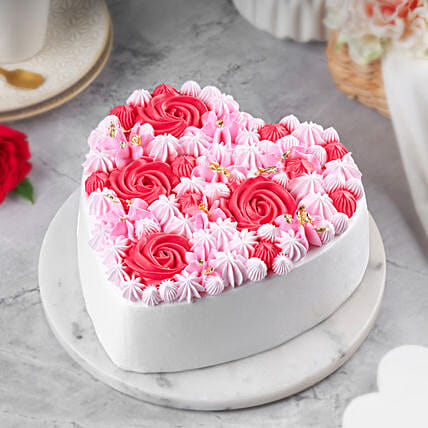 Butterscotch Bliss Cream Eggless Cake