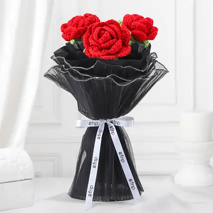 Red Crochet Rose Gift Set