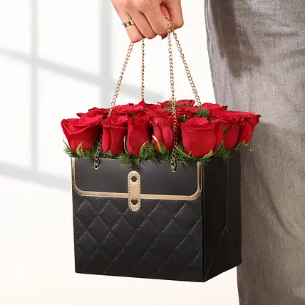 Valentines Noir Rose Handbag Arrangement-picture-10
