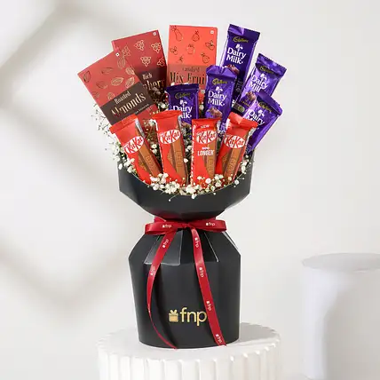 FNP Chocolate Love Valentine Bouquet-picture-22