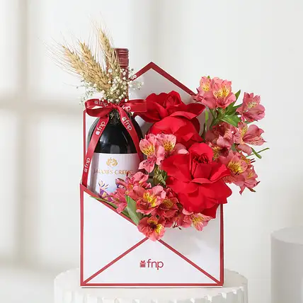 Valentines Day Roses N Wine Gift-image-35