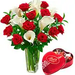 Love Pangs Floral And Chocolatey Combo