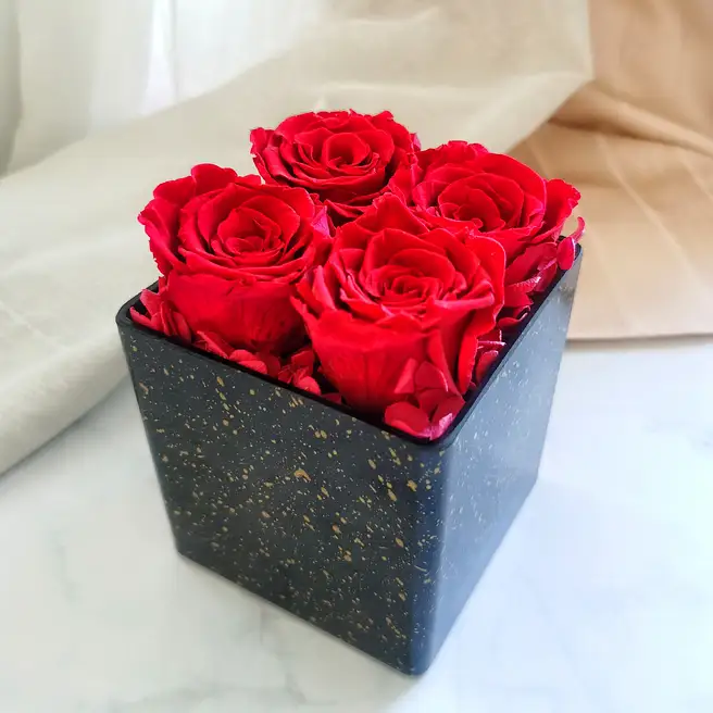 Infinity Roses Qatar Infinite Roses Classical Decor qatar | Gift Infinite Roses Classical ...