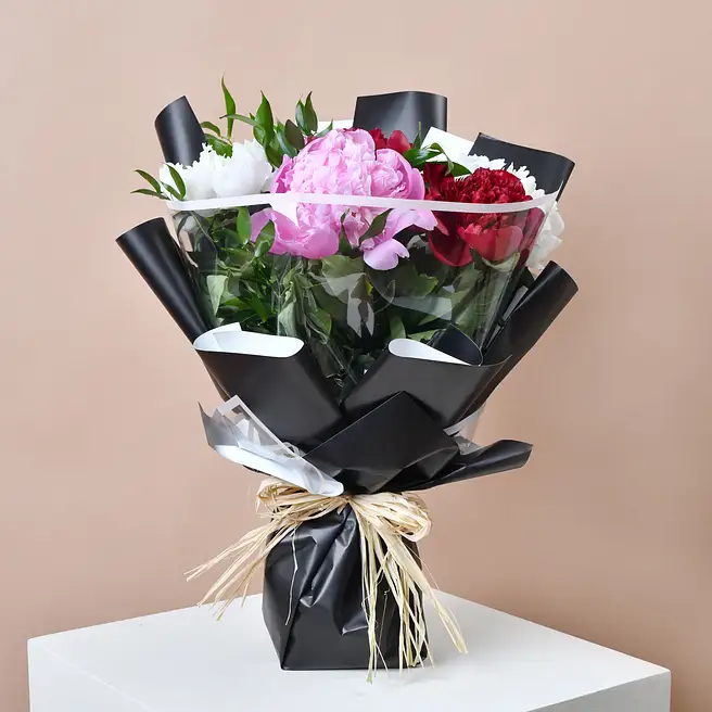 Ruby Invory Compon Ruby & Ivory Blooms qatar | Gift Ruby & Ivory Blooms- FNP