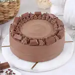 Kit Kat Crunch Cream Cake