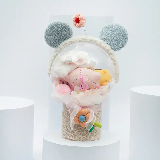 Hugs and Cuddles Box uae | Gift Hugs and Cuddles Box- FNP