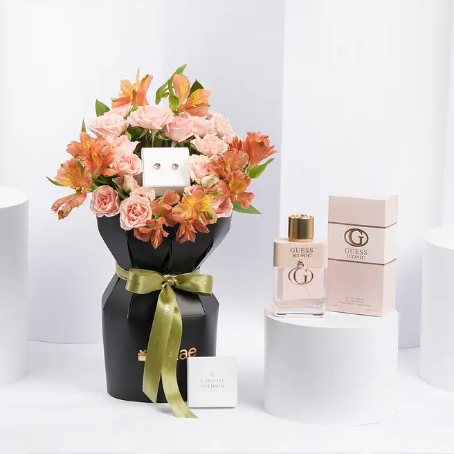 Guess Iconic N Ear ring Gift Set For Her uae | Gift Guess Iconic N Ear ...