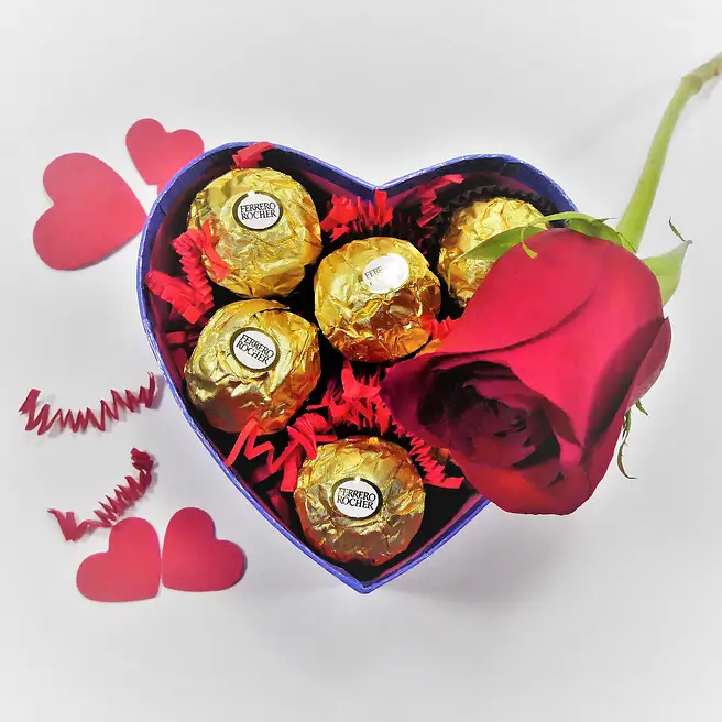 Ferrero Rocher Roz Ferrero Rocher And Rose Combo usa | Gift Ferrero Rocher And Rose Combo- FNP