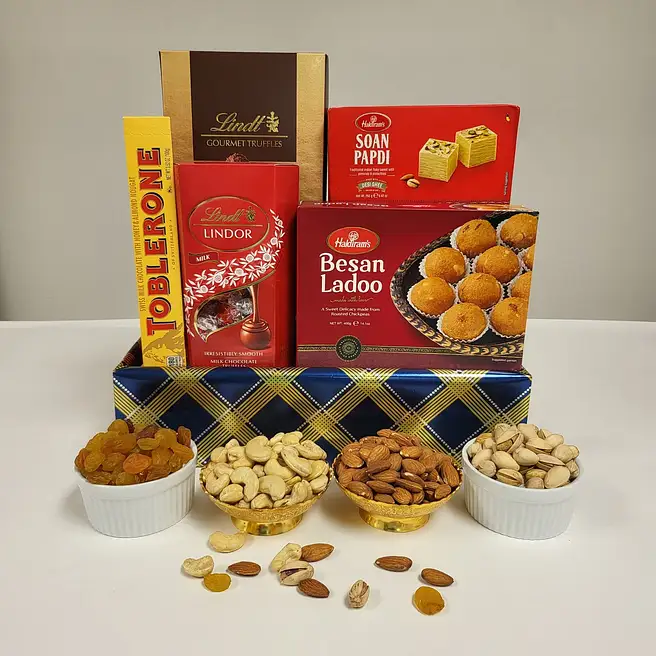 Sweet & Savoury Treats Festive Hamper usa | Gift Sweet & Savoury Treats ...