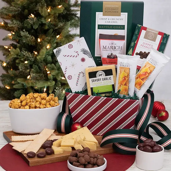 Crackers And Cheese Holiday Gift Basket usa | Gift Crackers And Cheese ...